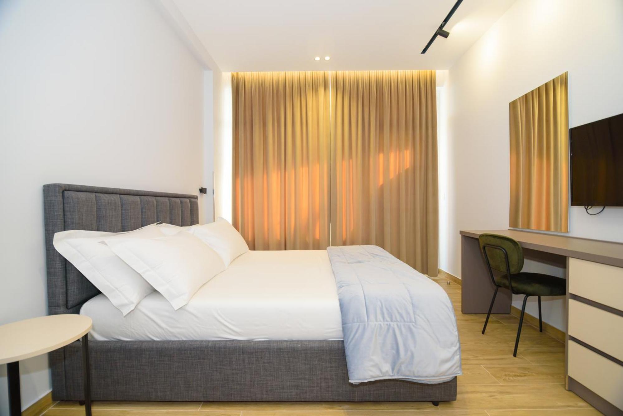 Palm Side Hotel Vlorë Habitación foto